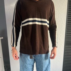 TAKEOUT BROWN SWEATER